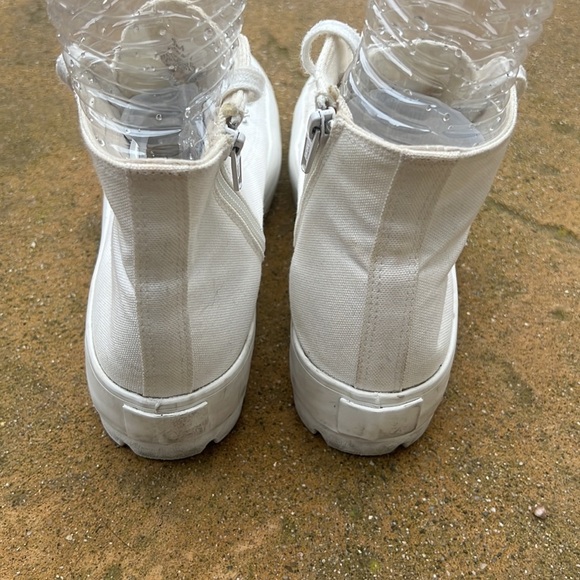 CUSHIONAIRE Women's Vespa Hightop White Canvas Sneakers Size 9 - Picture 6 of 10